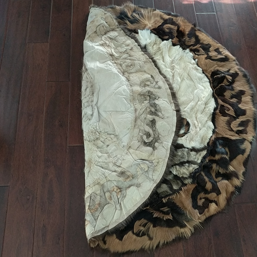 **SOLD** FUR Tiger Rug Wall Decor Black Brown - Picture 4 of 8